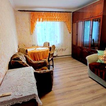 Продам 2-кімнатну квартиру з АО пров. Склянського ( р-н автобазару )