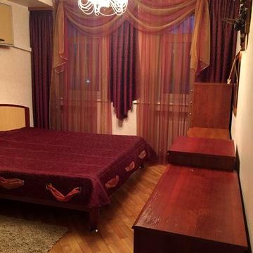 2к квартира, Поділ, Турівська