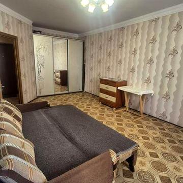 1 комн. квартира "Радужный"/Небесной сотни