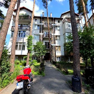 Продаж 2-кімнатної квартири з ремонтом, меблями та технікою | вул. Єрощенка, 12