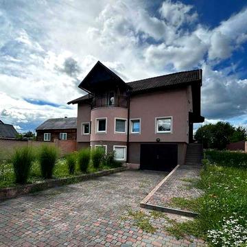 Продається затишний будинок в смт. Великий Бичків