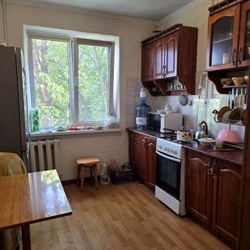2-кімн кв. 2 поверх ! вул. Південно-Кільцева( низ)
