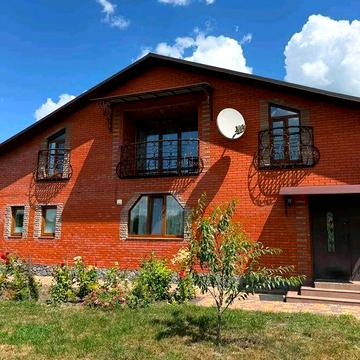 Продаж маєтку с Телешівка. 2 будинки на одній території