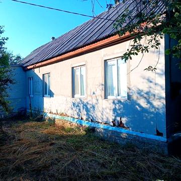 Продам будинок в селі Михайлівка, Коростенського району, Житомирської області.