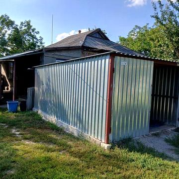 Продам дом со всеми удобствами и земельным участком