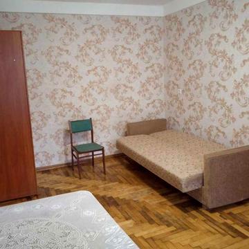 Здам 1кв. вул. Нижньодніпровська.