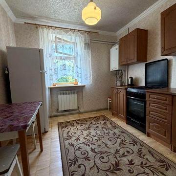 Оренда 2 к квартири Тополь-2, вул. Научна,43 район Сільпо