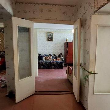 Трьохкімнатна квартира    автономне газове опалення ЖК .