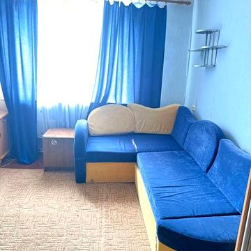 Сдам 1 комн. гостинку ул.  Гвардейцев Широнинцев, 41Б, метро Академика Павлова.