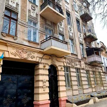 Продам СВОЮ 3х комнатную ,в стиле ЛОФТ,Базарная/Осіпова, море