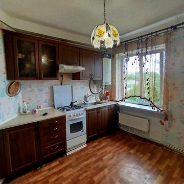 Продаю 1-кімнатну квартиру в с. Паришків Броварського (Баришівського) району Київської обл.