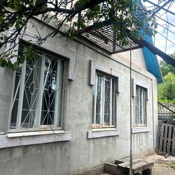 Будинок на Правому березі для сімʼї