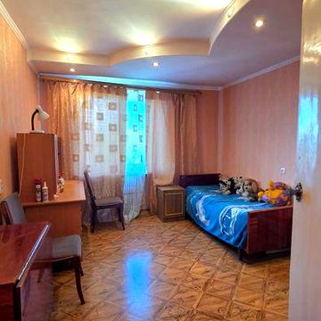 Продаж 4-кімнатноЇ квартири по вул.Незалежності