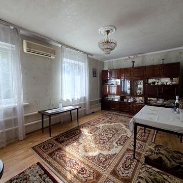 Продам трикімнатну з АГО, гарадем та діляночкою