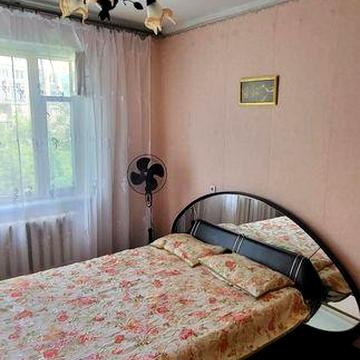 Здаю 2-кімнатну квартиру на Сонячному. Без комісії.