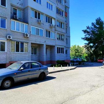 Продам квартиру Победа-6 , дом-созидатель кирпич ,после строителей