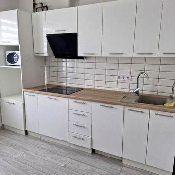 Затишна 2 кімнатна квартира в Росвигові