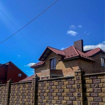 Продаж будинку з гаражем в районі Зоопарку, 10 соток