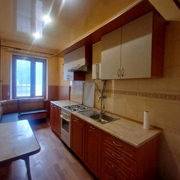 ПРОСТОРНАЯ 3к , с кухней 9 м.кв ,двухсторонняя, непроходная! Р -н 8й больницы-17_квартал