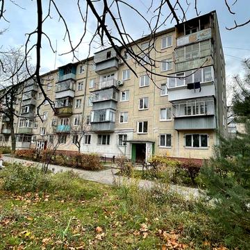 Здам  в довготривалу оренду 2-х кімнатну квартиру по вул. Яворницького, 11