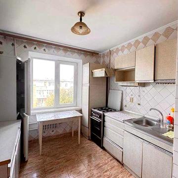 Продаж 3к квартири Терміново 45610