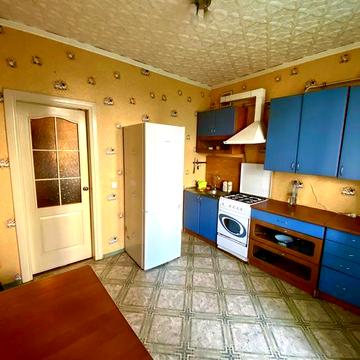 Від власника ! Продам  велику 1к квартиру 48 м2. Проспект Свободи 14/3. Вискоий перший поверх !