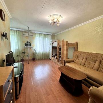 Продажа 2 комн квартиры по ул.Криворожская, 70