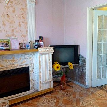 Продается просторный и теплый дом 80 м² на пос. Строителей — 4 комнаты, АОГВ, 5 соток! Отличная локация!