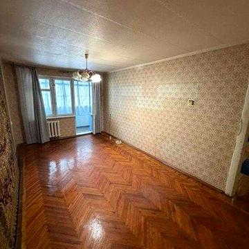 Продам 2к.кв. на Новых Домах, Коммунальный рынок  с раздельными комнатами