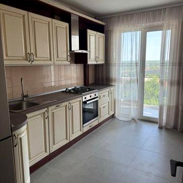 Продам класну квартиру у класному місці