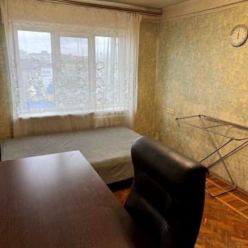 Здам квартиру на Дарницькії площі ,