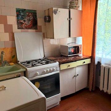 Продам 3-х кімнатну квартиру, 10 хвилин від метро Індустріальна