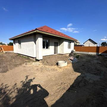 Приватні будинки Гостомель