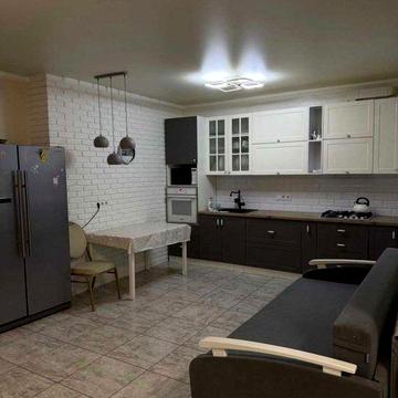 Терміново! Продам 3-кімнатну з власним двориком на вул. Бочарова, Котовського