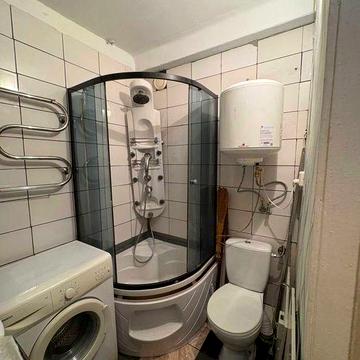 Продам 1 км. квартиру в г. Каменское