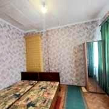 Оренда пів будинку з газом.Без хозяіів.Голосііво.
