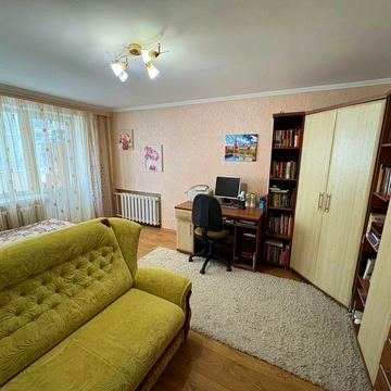 Продам 2к квартиру з ремонтом по вул.Британська