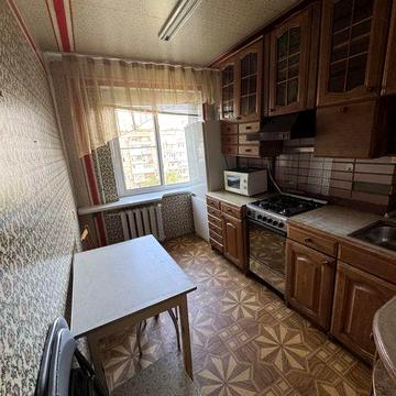 Продам 3 комн Квартиру Победа -1