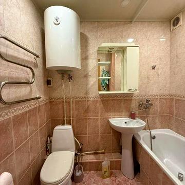 2-я квартира к-р Олимп, Артем, ул.Балакина