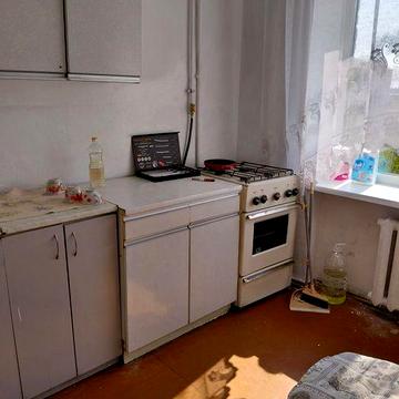 Здам 1 квартиру 1   Травня 10000 гр