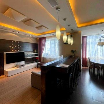 Продаж двохрівневої квартири на Сонячній. 4 спальні. 2 санвузли. Спецпроект, котел. 176м. ЖК Сонячний
