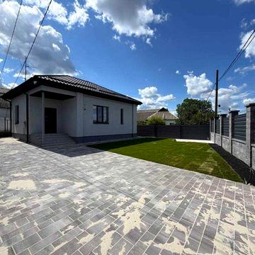 Продаж сучасного будинку, Центр міста