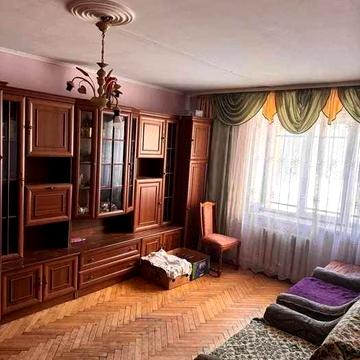 Продається 2-х кім квартира по вул. Морозна ,ціна 80 000 дол США