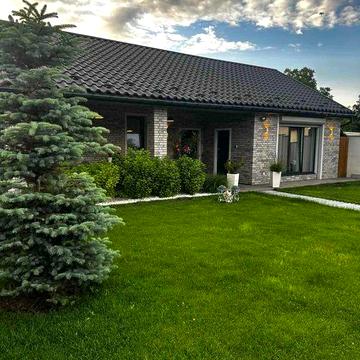 Продаж будинку з ремонтом в Києві біля Дніпра, метро, Осокорки, Садова