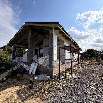 Продаж будинку по ціні квартири