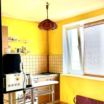 Сдам 1к.кв между  м.Научная и Ботанический сад.