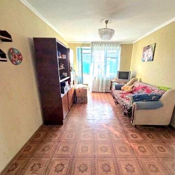 3-кім в самому центрі — ідеальне полотно для вашого дизайну!
