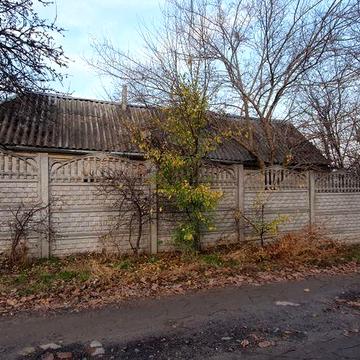 Домик 50м2 две комн, кухня. Ракетная Роща. Газ, вода, эл. +печка дрова