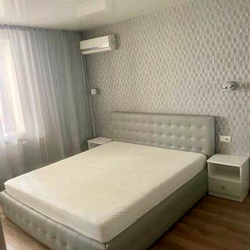 Оренда велика 110м2 3 кімнатна квартира  ЖК Поліський  вул. Миколи Хвильового, 1