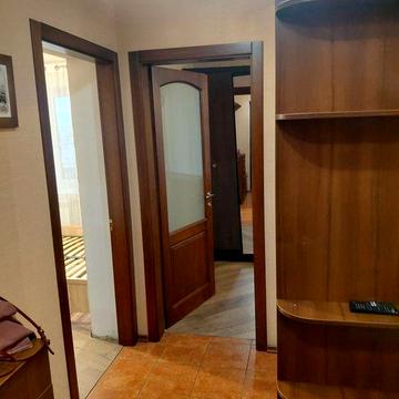 Трикімнатна квартира в центрі селища Котовського ЖК Три тополі